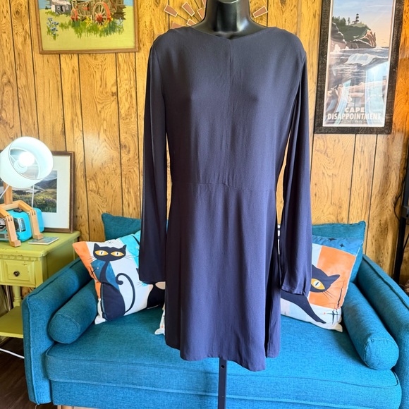 American Vintage Dresses & Skirts - American Vintage Simple Modest Long Sleeve Black Dress